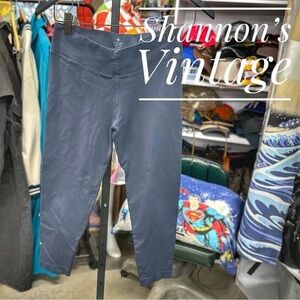 Nux Made in USA sz medium cropped leggings A54